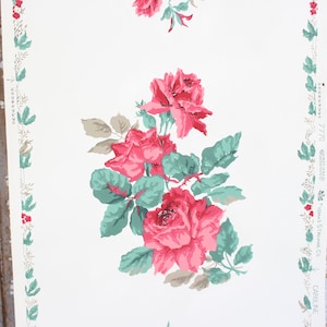 Country Cottage Garden Chic ~ Antiek Kersenrood & Roze Amerikaanse Schoonheid Rozen Jaren 40 40 Bloemmotief Vintage Papierbehangrol