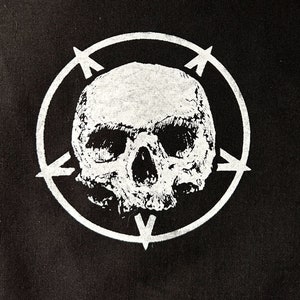 SKULL with that pentagram thing behind it PATCH