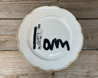 I am Teller, von Hand bedrucktes Vintageporzellan;