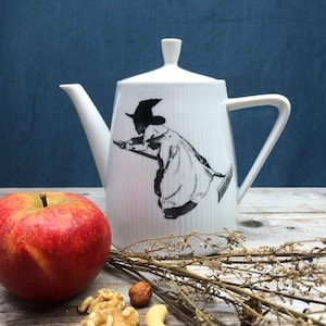 Häxtekanna, handtryckt vintageporslin; porslin, heminredning, te- och kaffedrickande, present till vänner av häxkonst och magi...