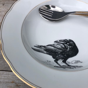 plate &quot;raven&quot;, porcelain with Goldrim, 24cm, handmade Silkscreen Print; home- &tableware, crockery, decorating, dining, Halloween gift