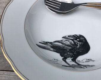 plate "raven", porcelain with Goldrim, 24cm, handmade Silkscreen Print; home- &tableware, crockery, decorating, dining, Halloween gift