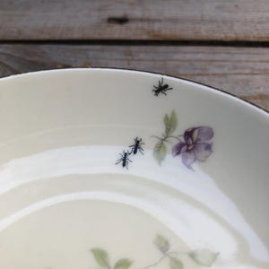 ants in bowl, ø aprox. 13cm, silkscreen prints on vintage porcelain with goldrim; funny tableware-gift for home, garden, terrace, balcony