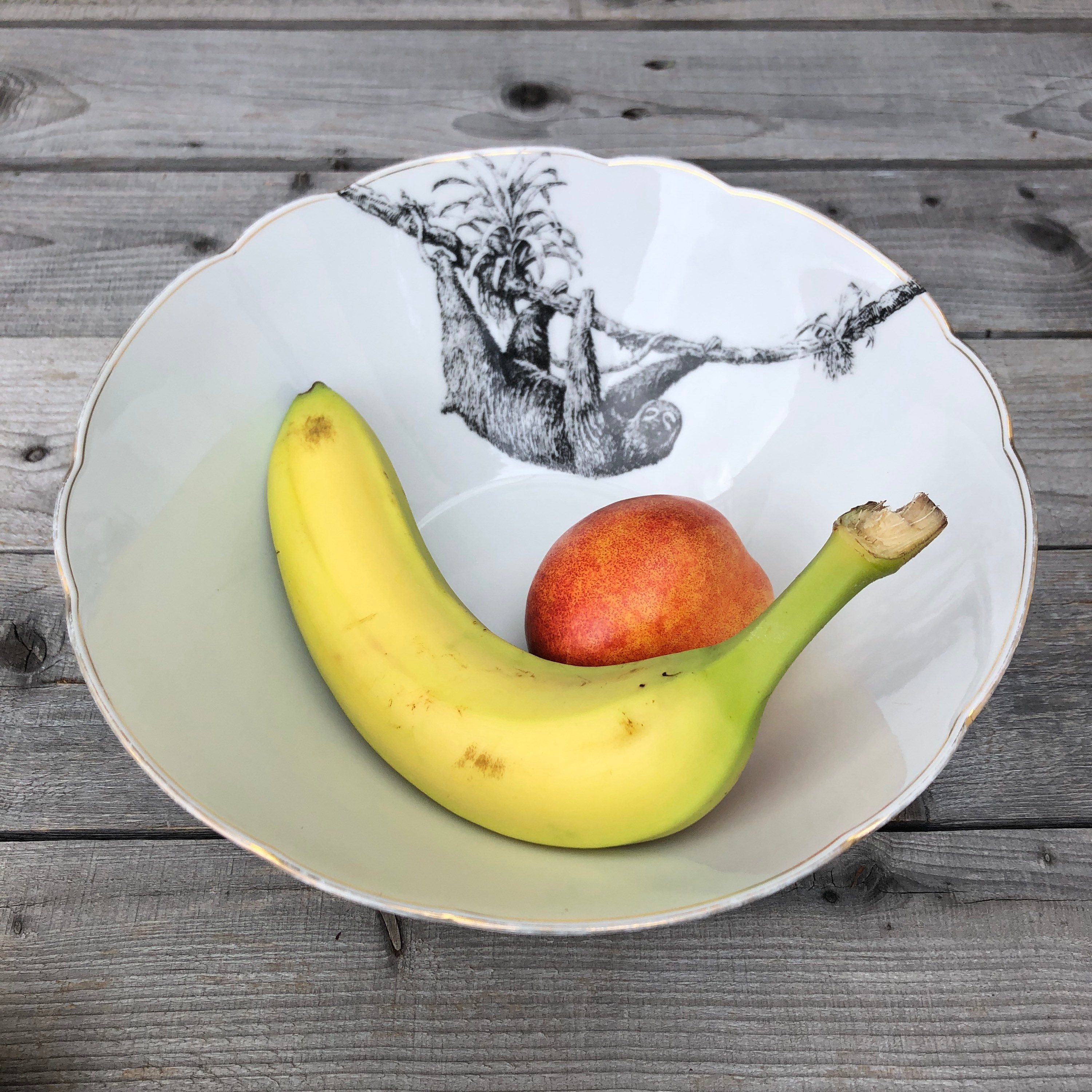Vintage Bowl "Sloth", white with gold rim, ø aprox. 24cm with handmade silkscreen print