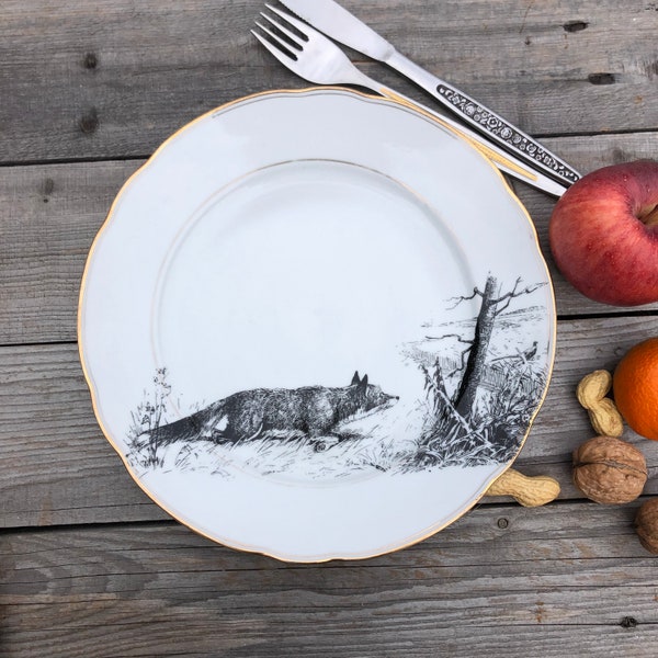 porcelainplate "Fox", approx. 24cm, vintage with goldrim and handmade silkscreen print; nice gift for your home, family, friends, kids