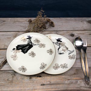 Juego de 2 platos de brujas, diseños impresos a mano en porcelana vintage; regalo para el hogar, Halloween, magos, hechiceros, brujas modernas, misticismo