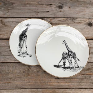2 Plates "Giraffe",  20cm, porcelanin (vintage) white with Goldrim & handmade Silkscreen Print; Gift for children or decorating your home