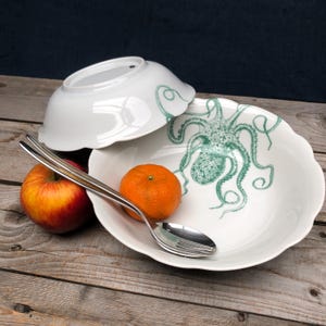 Bol Kraken, bols en porcelaine vintage imprimés à la main ; été, soleil, vacances, plage et famille, cadeau pour la maison