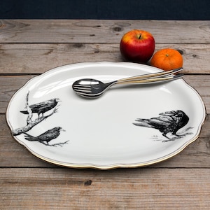 porcelainplate &quot;ravens and crows&quot;, 30x20cm, with goldrim (vintage) & handmade Silkscreenprint; homewares, decorating, dining, Halloween gift