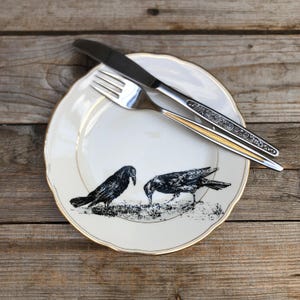 raven and crows plate, 19cm, porcelain with goldrim and handmade Silkscreen Print; homewares, decorating, dining, Halloween gift