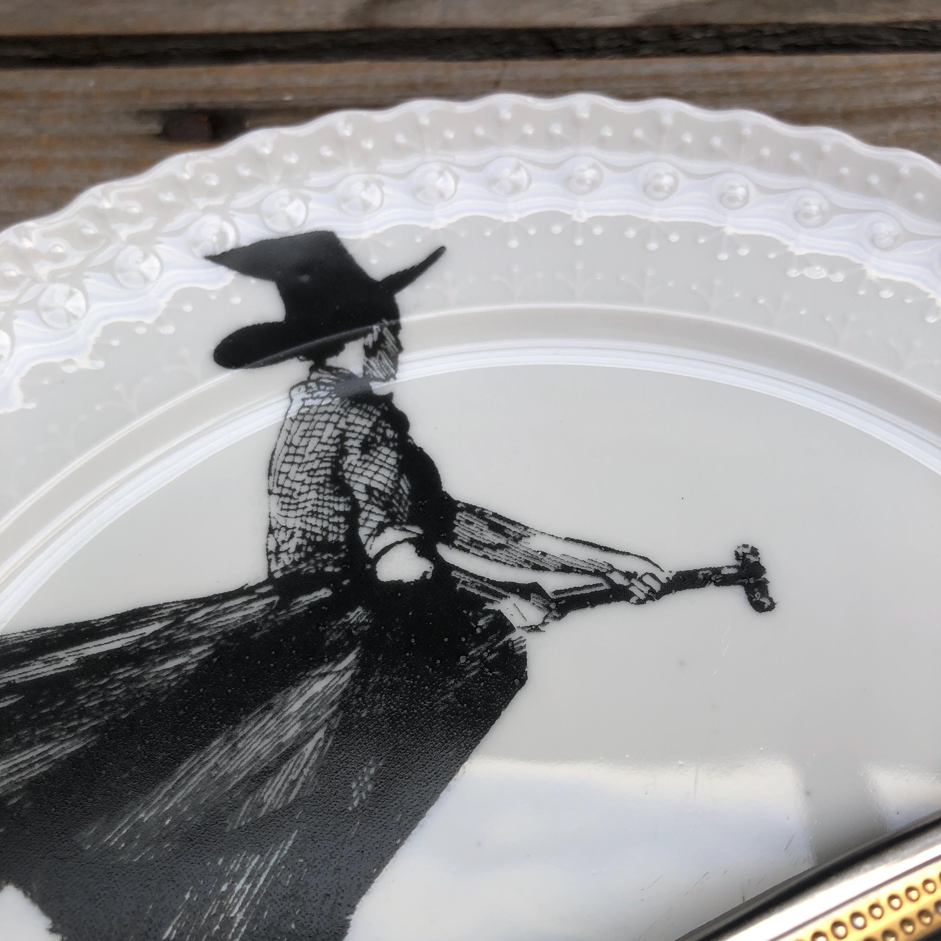 Royal Stafford お皿ハロウィン魔女