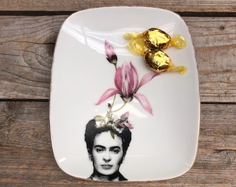 Frida Kahlo Platte, handbedrucktes 50er Jahre Porzellan; Schenken, Aufbewahren, Interior, Leben, Genießen