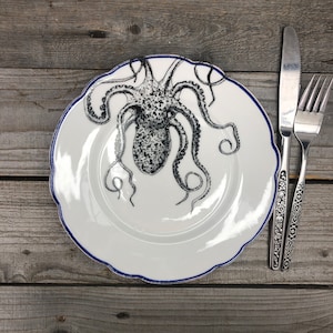 Cake plate "Oktopus", porcelain ø approx. 20cm, for the dining table or as a wall plate, decoration, gift