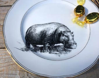 Nilpferd-Teller, handgemachtes Siebdruckmotiv auf Porzellan mit Goldrand (Vintage); Tierisches Geschenk für Zuhause, Familie, Freunde