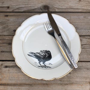raven-plate, vintage porcelain with Goldrim, 24cm, handmade Silkscreen Print; mystic gift for home, decorating, Halloween