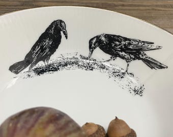 Schüssel „Krähen", Vintageporzellan mit handgemachten Siebdruckmotiven; Essgeschirr, Halloween, Geschenk, Zuhause