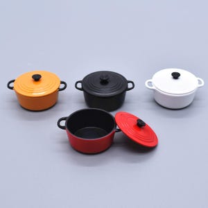 Miniature Alloy Dollhouse Saucepan, Mini Cookware for Dollhouses, Tiny Kitchen Accessories