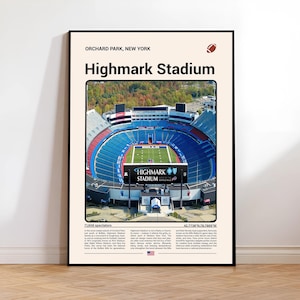 Può includere: Un poster incorniciato con l'Highmark Stadium a Orchard Park, New York. L'immagine è una vista aerea dello stadio, con un campo verde e posti a sedere blu. Il poster include il nome e la posizione dello stadio e un'icona del football americano.