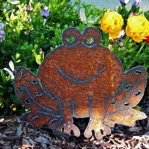 Smiling Frog Hand Cut Plasma Metal Garden Art Metal Yard Art