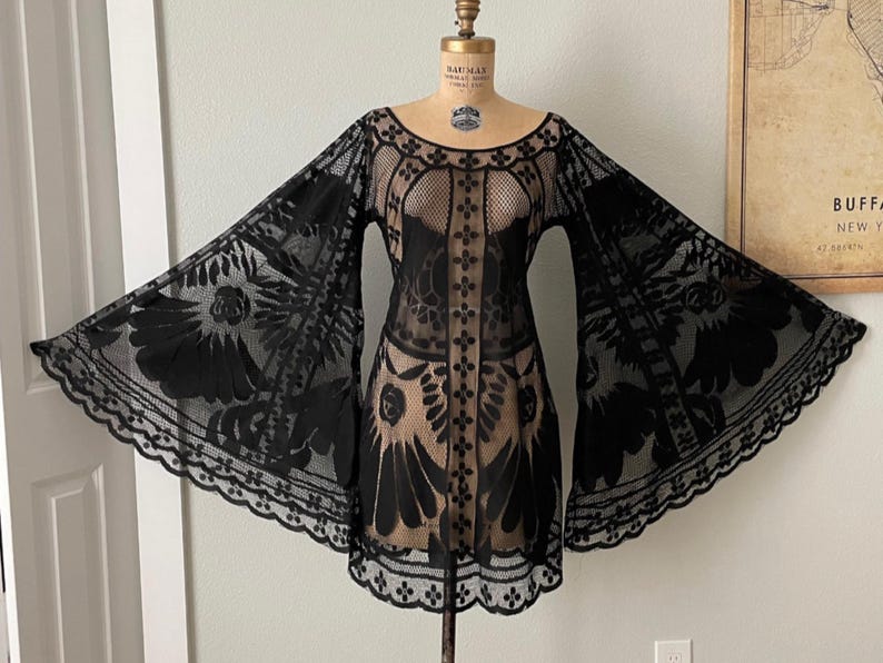 Full angel sleeve view for the black shear lace, Boho dress