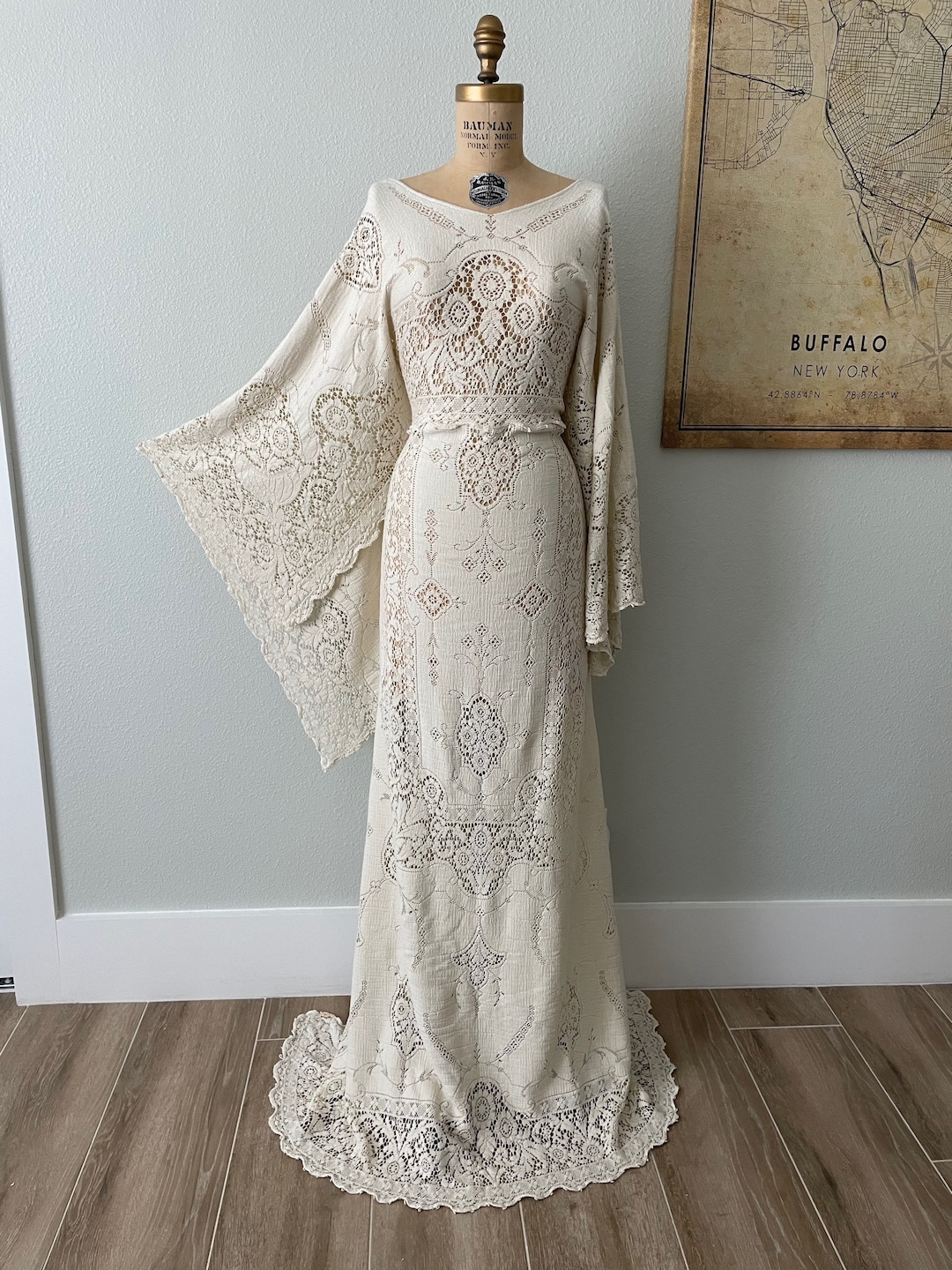 Off-the-Shoulder Boho Garden Lace Long Sleeves Wedding Dresses