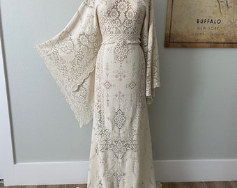 Off the Shoulder Boho Wedding Dress, Vintage Lace Wedding Dress, Bohemian Lace Dress, Victorian Wedding Dress,Boho wedding dress Long Sleeve