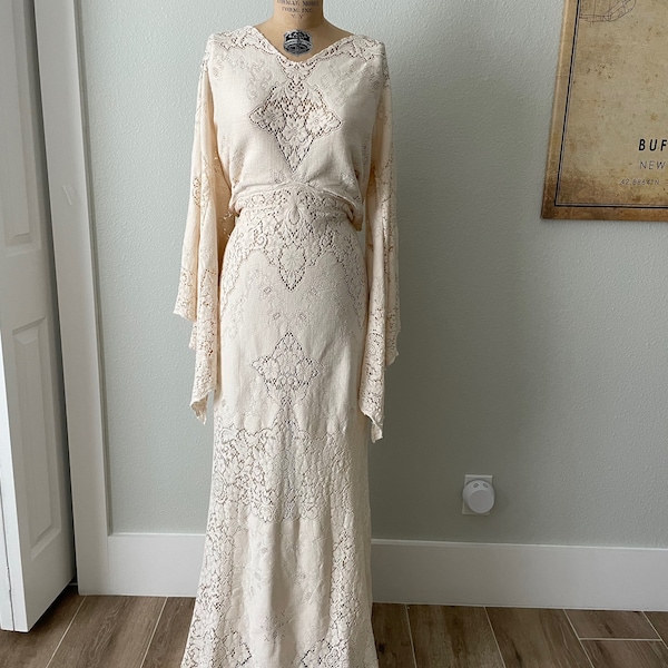 Ivory Vintage Lace Wedding Dress, Modest Wedding Dress, Bohemian Lace Dress, Victorian Wedding Dress,Boho Bell Sleeve Dress