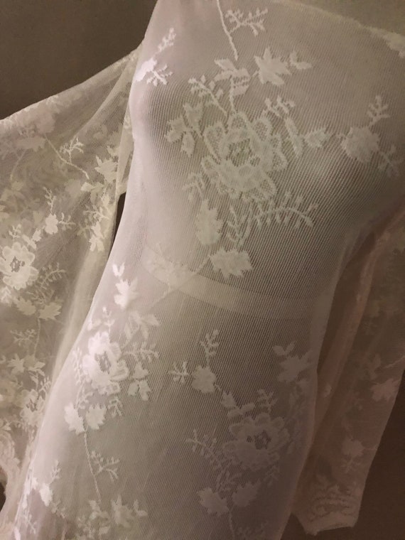 Plus Size Ivory Lace Art Deco Wedding Dress | BoH… - image 6