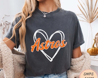 Vintage Astro Retro Style 70s 80s 90s First Name T-Shirt