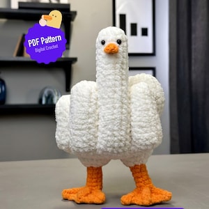 Duck You 編みぐるみアヒルのかぎ針編みパターン – 面白いデスクトイ DIY デコレーションギフト (PDF)