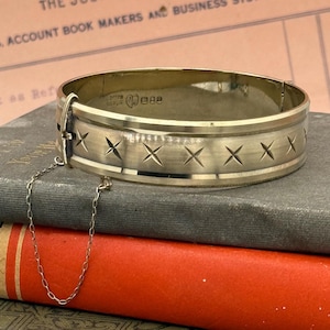 Vintage 1971 9ct Gold on Silver Hinged Bangle, London Hallmarks, Timeless Statment, Star Burst Motifs Bracelet, Reflect Light Gift for Her