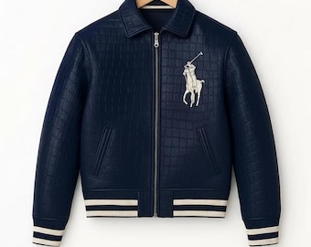 Chaqueta bomber universitaria de Polo Ralph Lauren: piel de vaca auténtica con estampado de cocodrilo, color azul marino