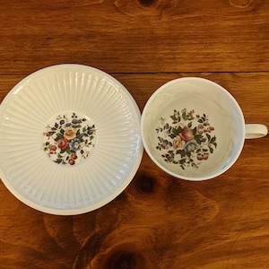Vintage Wedgewood tea cup and saucer in Conway Edma pattern