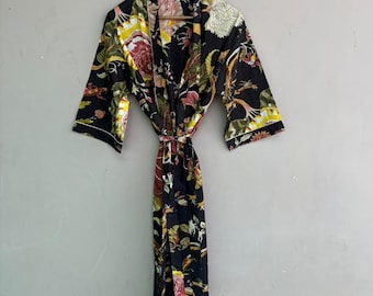 Zwarte katoenen kimonobadjas met bloemenprint: Japans vest bedekkend, katoenen handgemaakte kimono met bloemenprint, strandkleding, cadeau voor haar