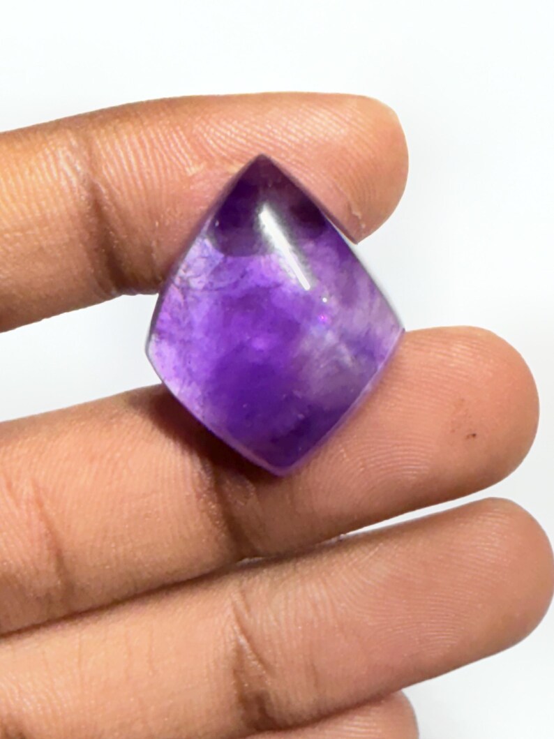AAA Quality Amethyst Cabochon Gemstone, Semi Precious Gemstone, Loose Gemstone, For Jewelry Making. 33 ct, (26x21x6mm) image 7
