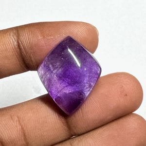 AAA Quality Amethyst Cabochon Gemstone, Semi Precious Gemstone, Loose Gemstone, For Jewelry Making. 33 ct, (26x21x6mm) image 4