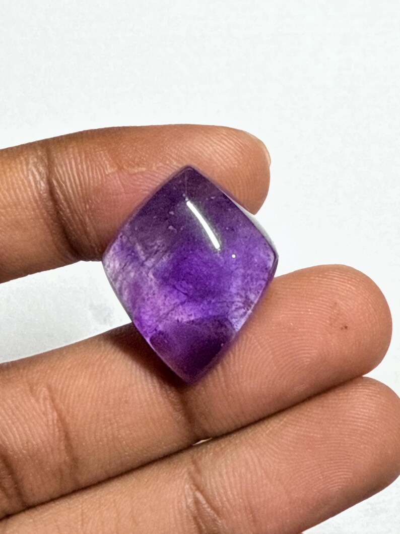 AAA Quality Amethyst Cabochon Gemstone, Semi Precious Gemstone, Loose Gemstone, For Jewelry Making. 33 ct, (26x21x6mm) image 4