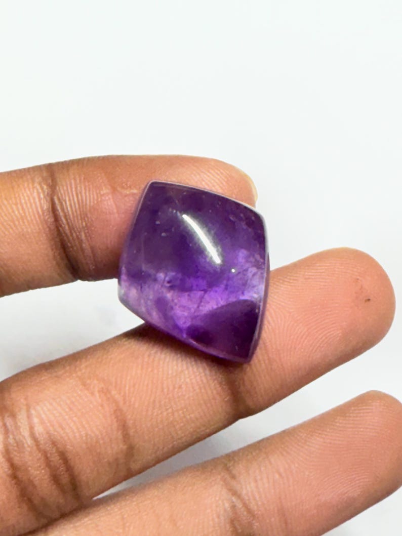 AAA Quality Amethyst Cabochon Gemstone, Semi Precious Gemstone, Loose Gemstone, For Jewelry Making. 33 ct, (26x21x6mm) image 3