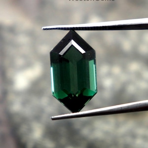 9.2 Carat Hexagon Cut Green Tsavorite Garnet Gemstone (Certified, Unheated) AAA Quality Garnet Faceted Genuine Gemstone For Ring & Pendant