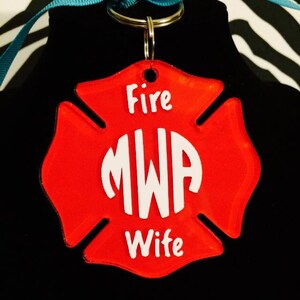 Personalized Firefigher&#39;s Wife Keychain - Fireman - Firefighter