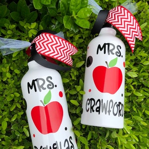 Personalized Water Bottle - Teacher Appreciation - Back To School - Teacher Gift - School Staff Gift - Water Bottle with Apple