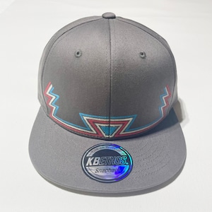 GRATEFUL Grey Snap Back Hat