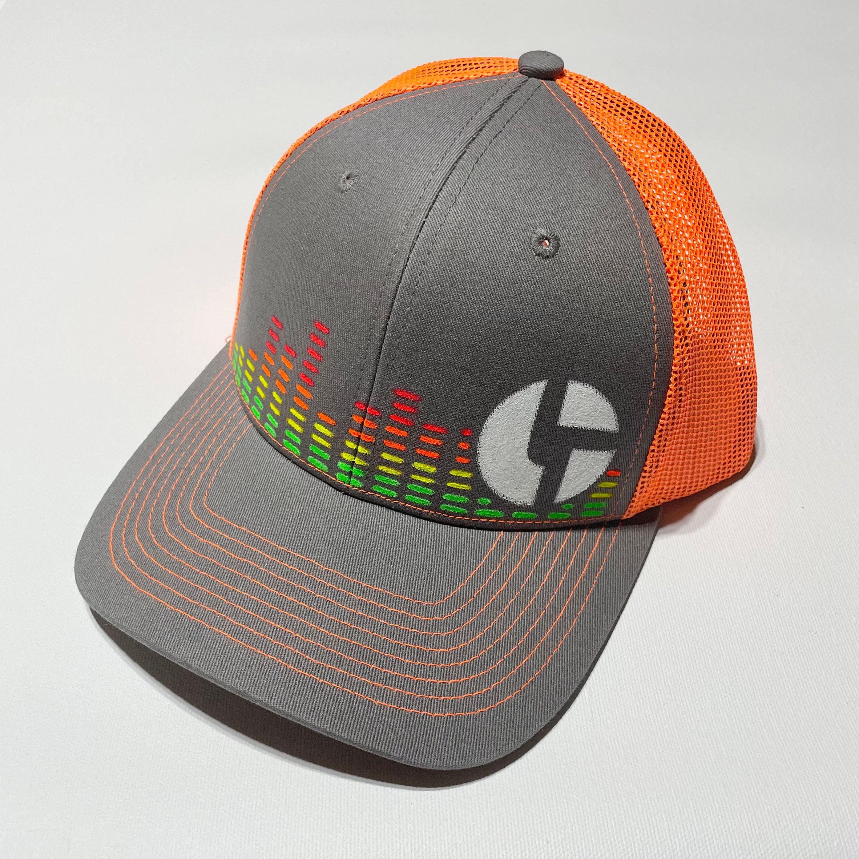 DISCO BISCUITS Grey/orange EQ Trucker 