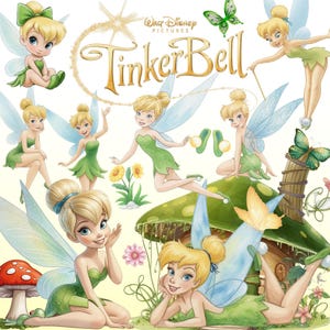 Puede incluir: Una colección de ilustraciones de Campanilla que muestra al personaje en varias poses con el pelo rubio recogido en un moño, vestidos verdes y alas translúcidas. La imagen incluye el logotipo de Tinker Bell, una casa seta y flores.