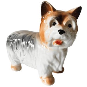 Figura de cerámica de perro Yorkshire Terrier de porcelana Imoto, de mediados de siglo, década de 1960.