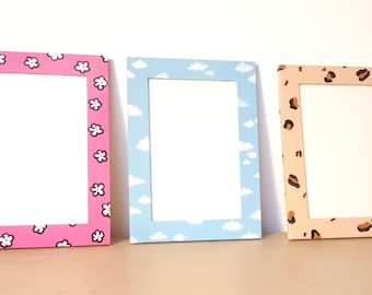 Hand-painted 10x15cm wooden frame - Original designs - Decor, Gift, photos, posters & children's decor