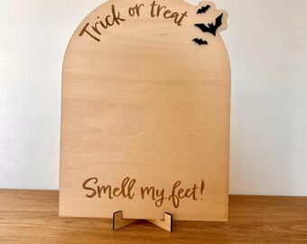 Trick or Treat Footprint Keepsake Sign | Halloween Kids Craft | Wooden Memory Board | "Smell My Feet"  | Halloween Activity