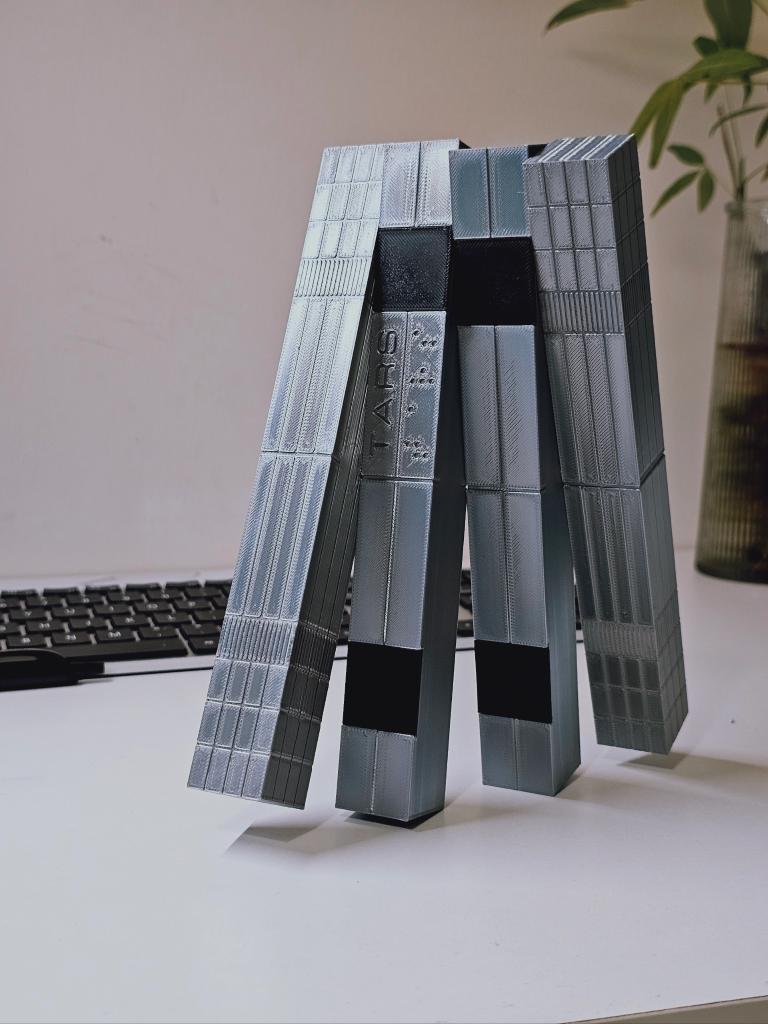 インターステラー　TARS フィギュア　クリストファーノーラン インターステラー TARS フィギュア - メルカリ