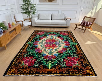 Vintage Moldovian Rose Kilim Rug: Handwoven Wool Bohemian Carpet