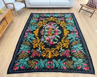 Vintage Moldovian Rose Kilim Rug: 6x9 Handmade Wool Bohemian Carpet